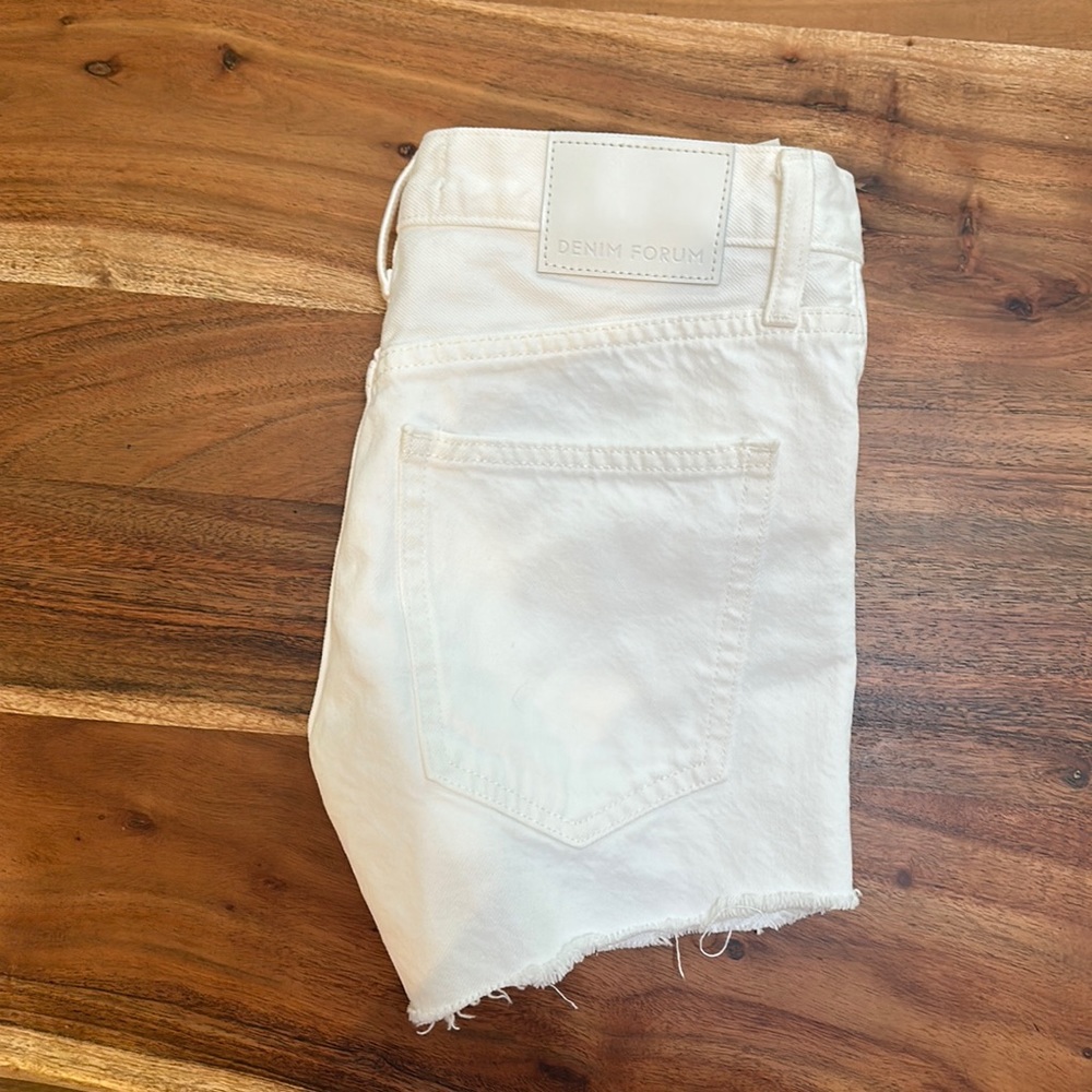 denim forum yoko high rise short size 23 white